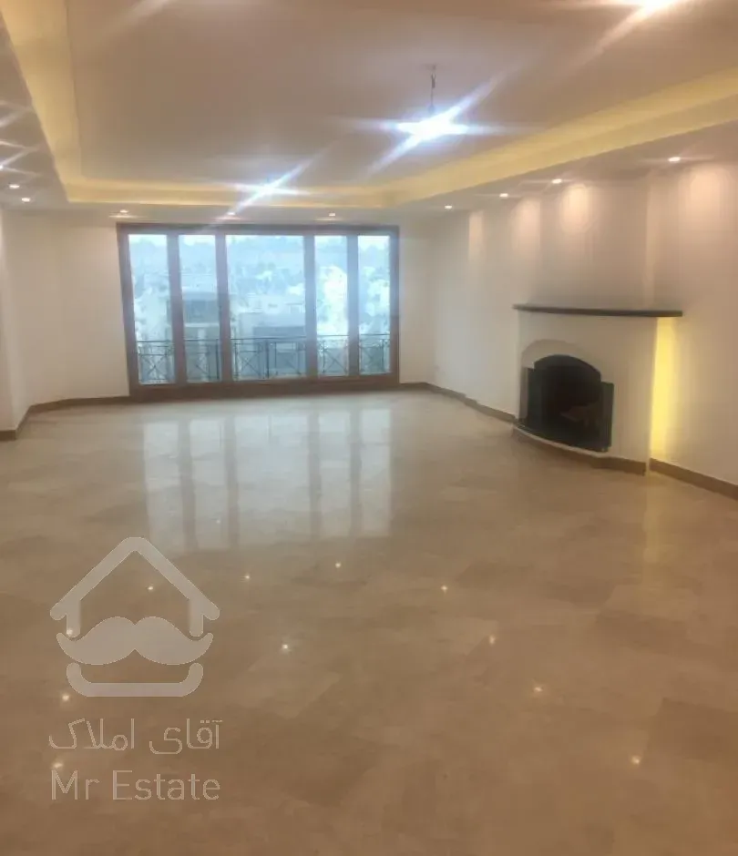 فروش آپارتمان ۱۶۰ متری ۳ خوابه / نور و نقشه عالی