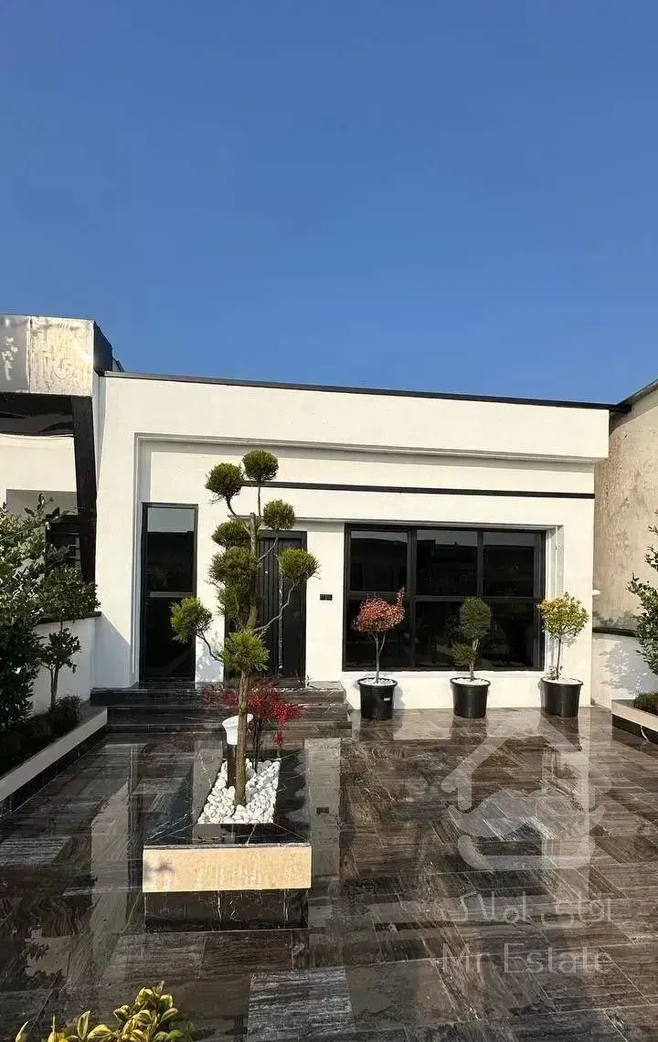 ویلا ۱۸۰م با نما مدرن مهندسی ساز برای یخت پسندها