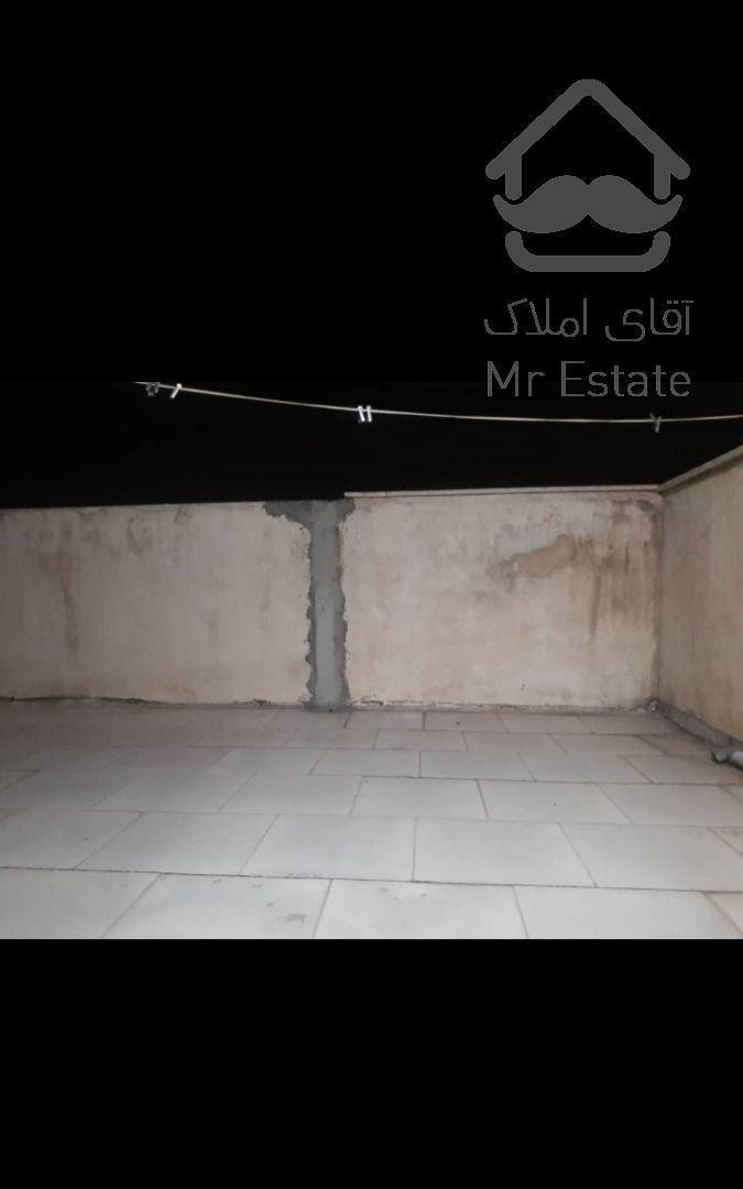 ۴۰ متر و ۲۱متر حیاط طبقه دوم اسلامشهر