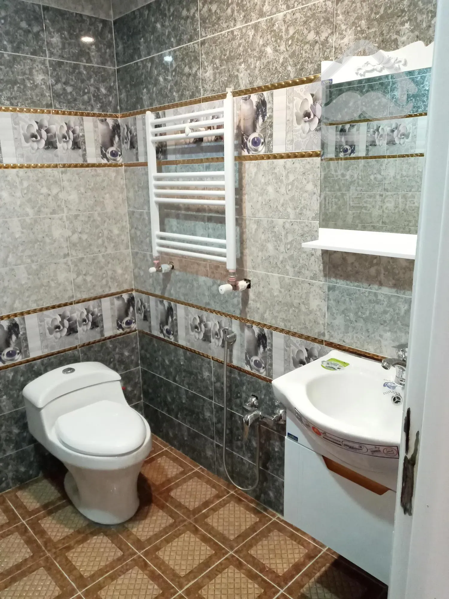 ویلا استخردار ومبله،دوبلکس،روبروی خانه دریا شهر سرخرود