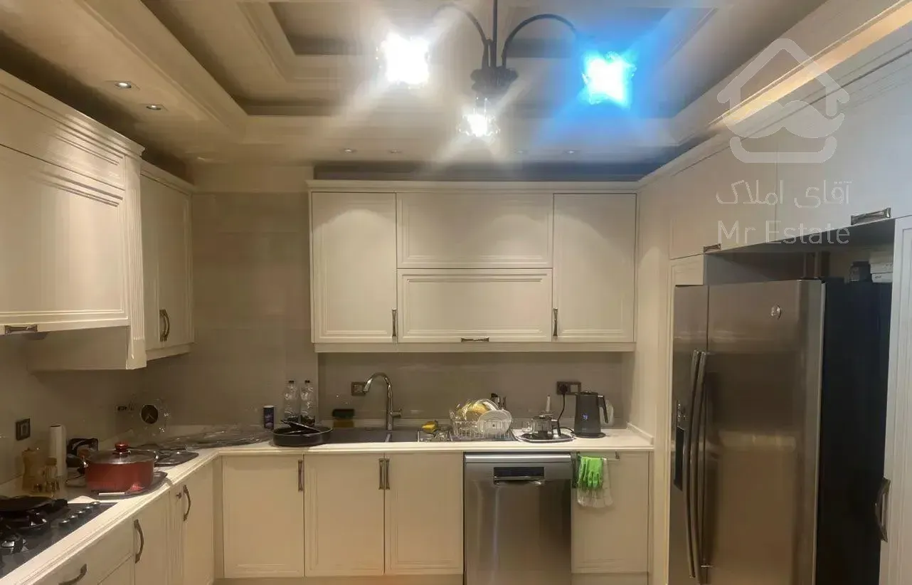 ۲۶۰ متر ۳ خوابه تک واحدی