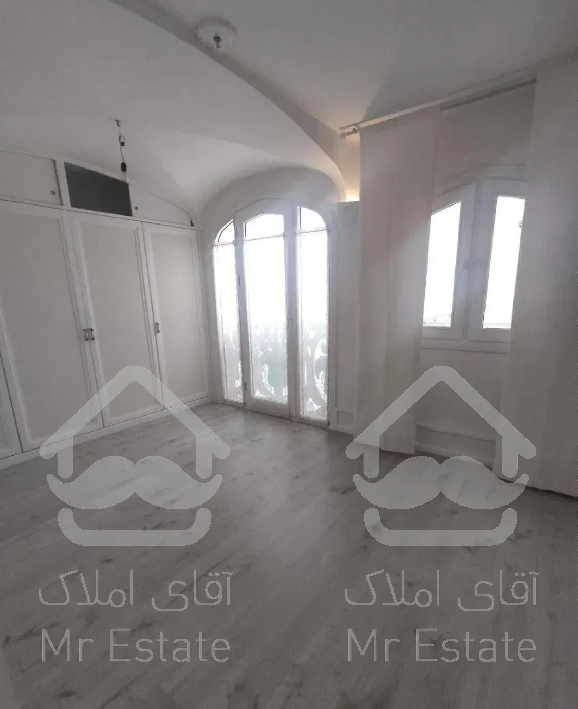 146متری آپارتمان 3 خ ویو روبه جنگل