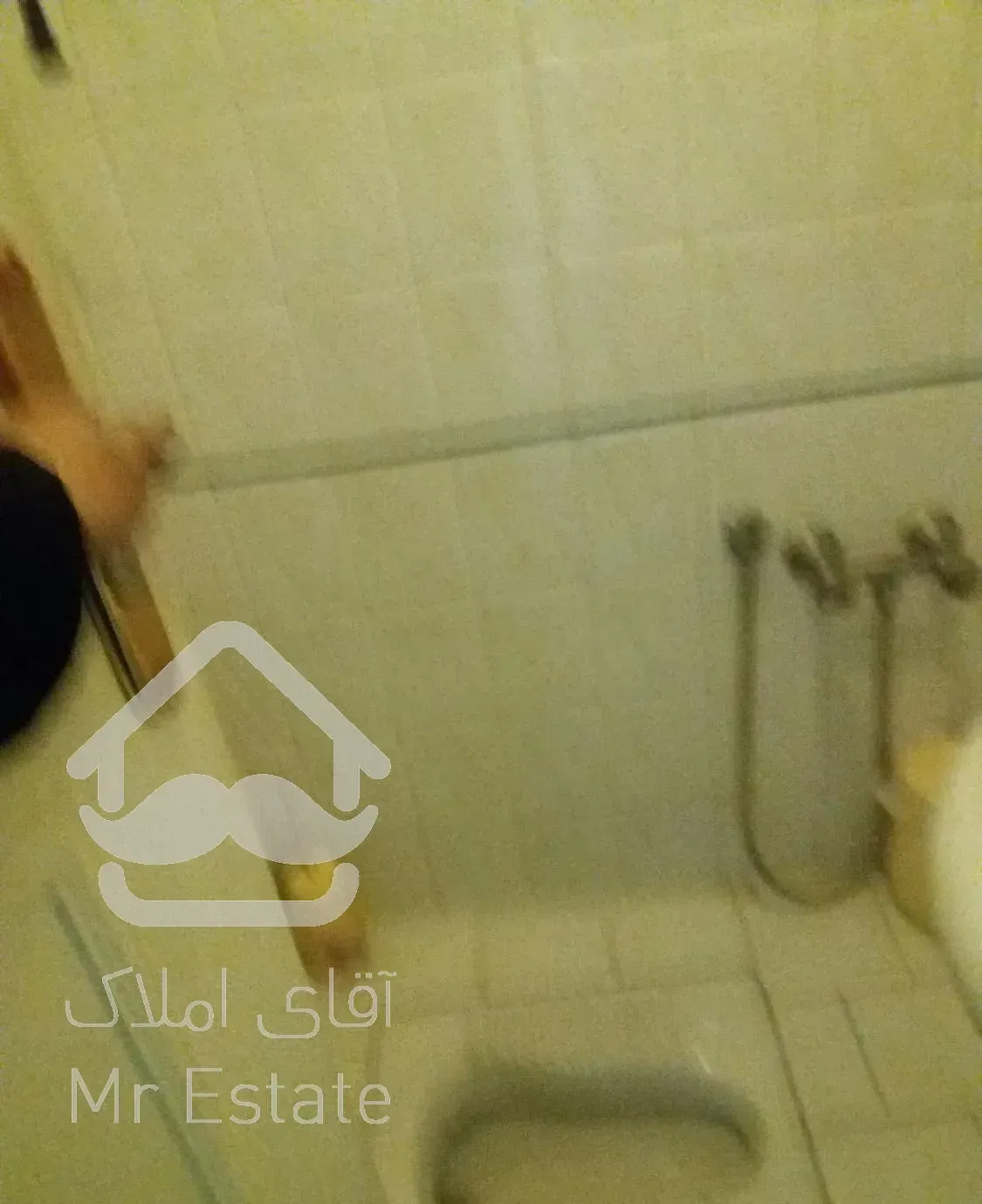 یک پارتمان۷۲متری دوخوابه ۵طبقه ۳واحدی طبقه ۲