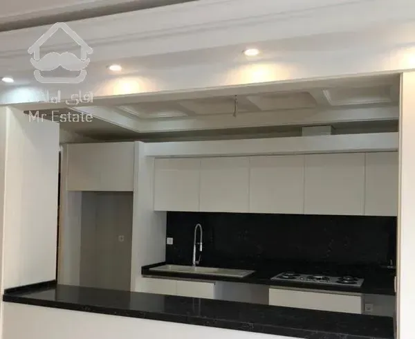 سعادت آباد 130متر (۳ خوابه) ۲ پارکینگ سندی