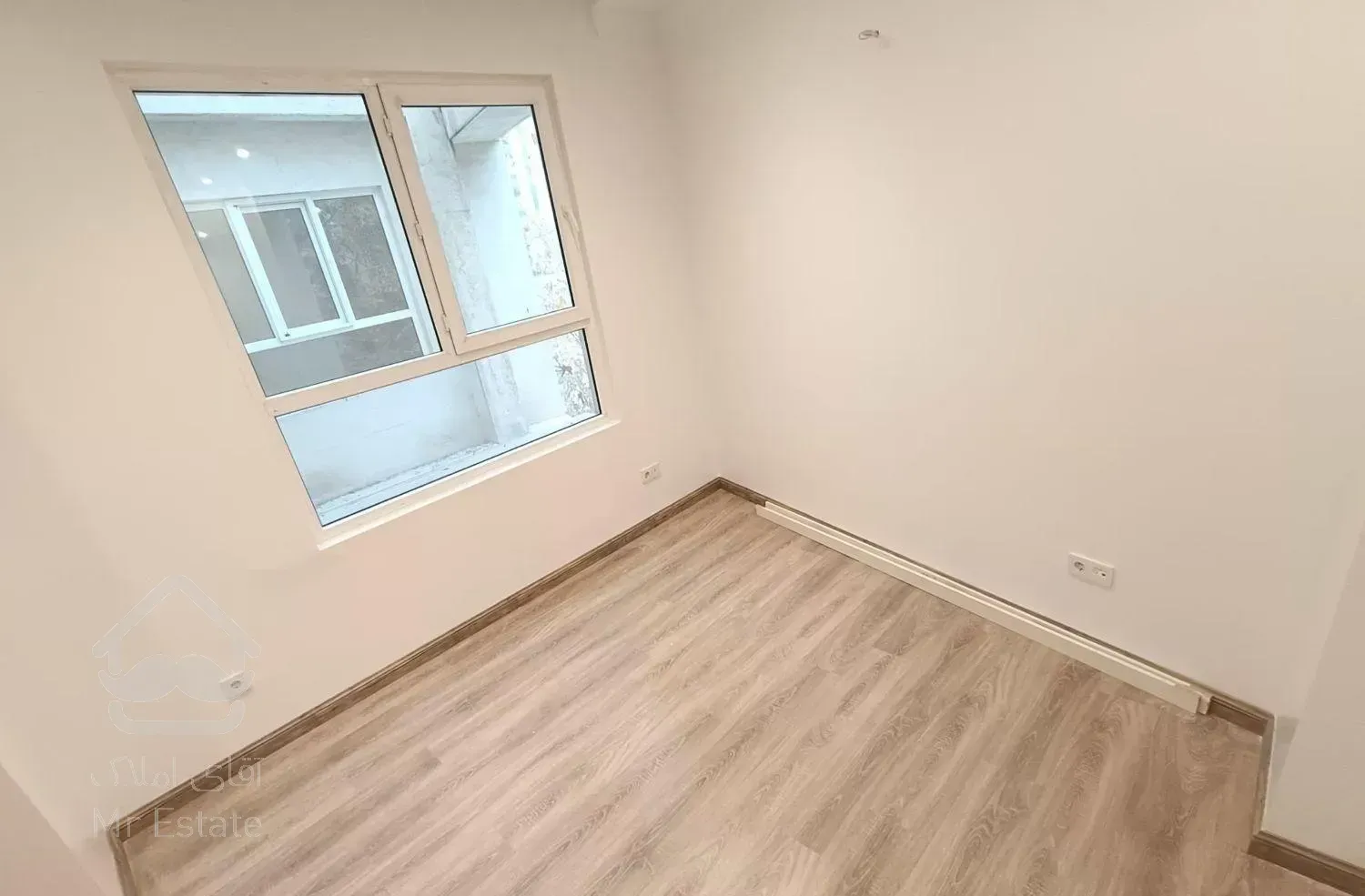 ۱۵۰ متر تاپ لوکیشن نیاوران