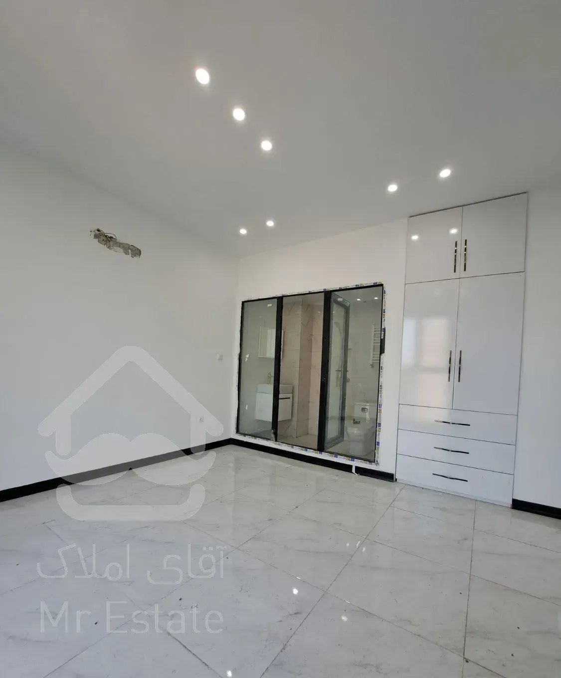 فروش واحد۸۳متری  قیمت مناسب نوساز در کلاراباد