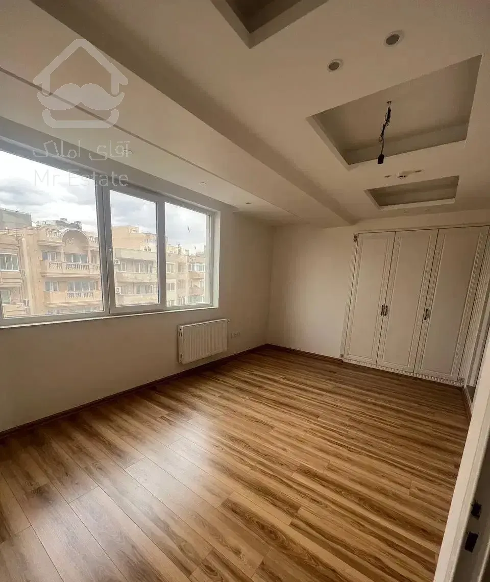 فروش اپارتمان ولیعصر ۲۶۵متر جنوبی