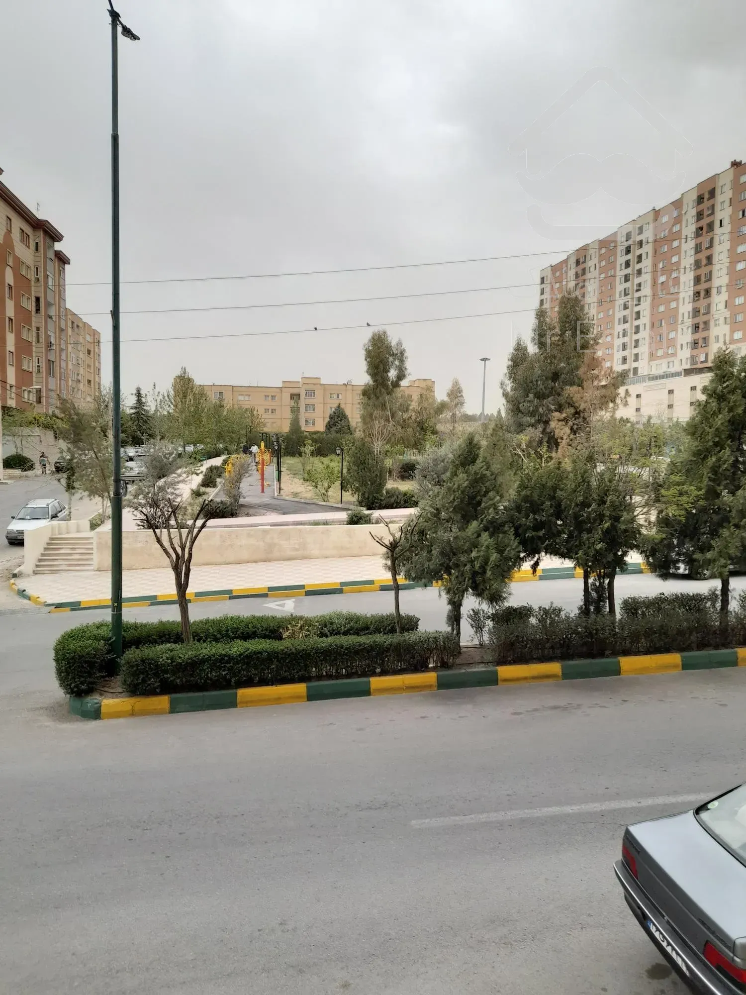 اپارتمان ۱۰۳ مترخالص شهرک بهشتی