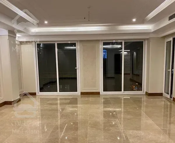 ۲۱۰متر شاهکار ارشیتکت به نام(با وقار و مجلل)