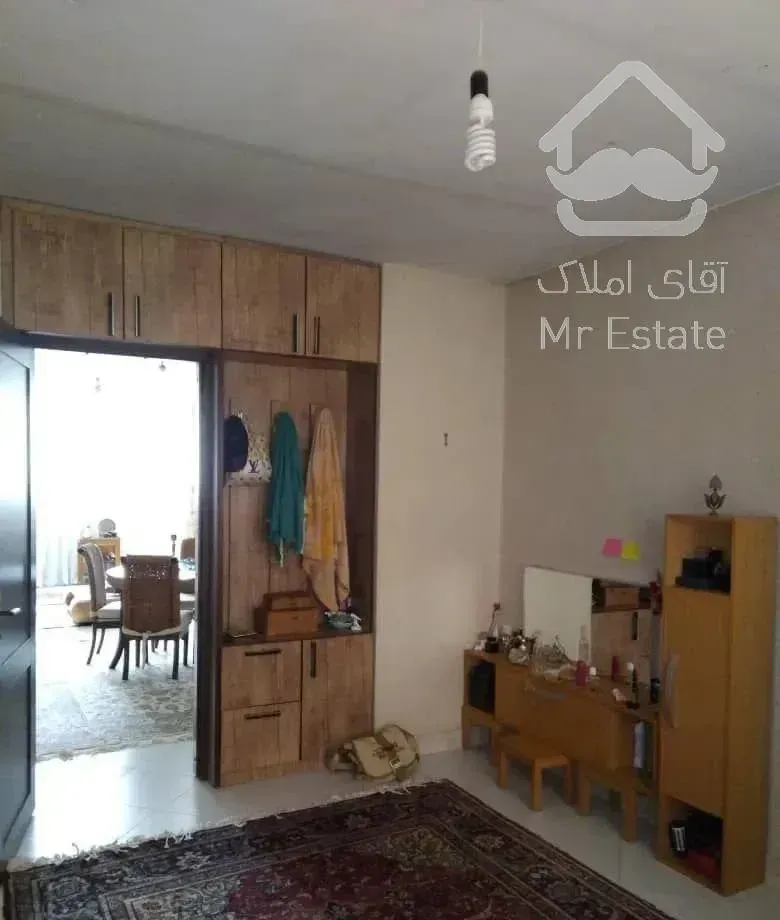 اپارتمان قدیمی زیر قیمت به علت پول لازم بودن