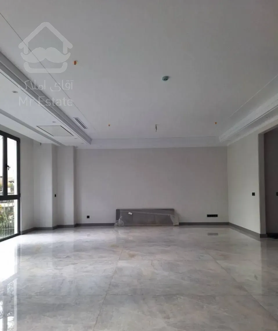 آپارتمان ۲۹۵ متری با امکانات / بلوار سجاد