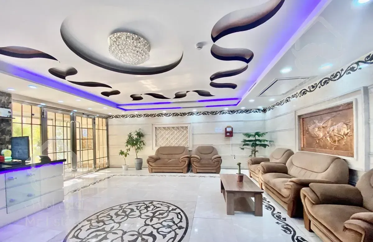 ۱۰۵ متر،نوساز،نزدیک دریاچه،جنوبی،