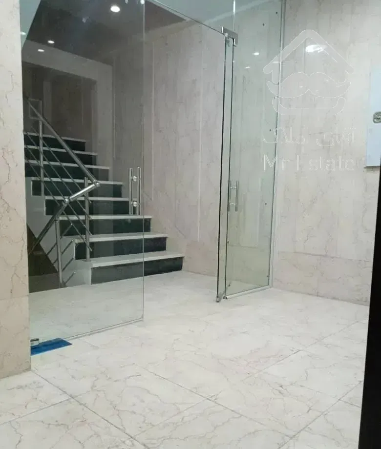 ۱۱۰متر ۳خوابه روبه آفتاب فول امکانات