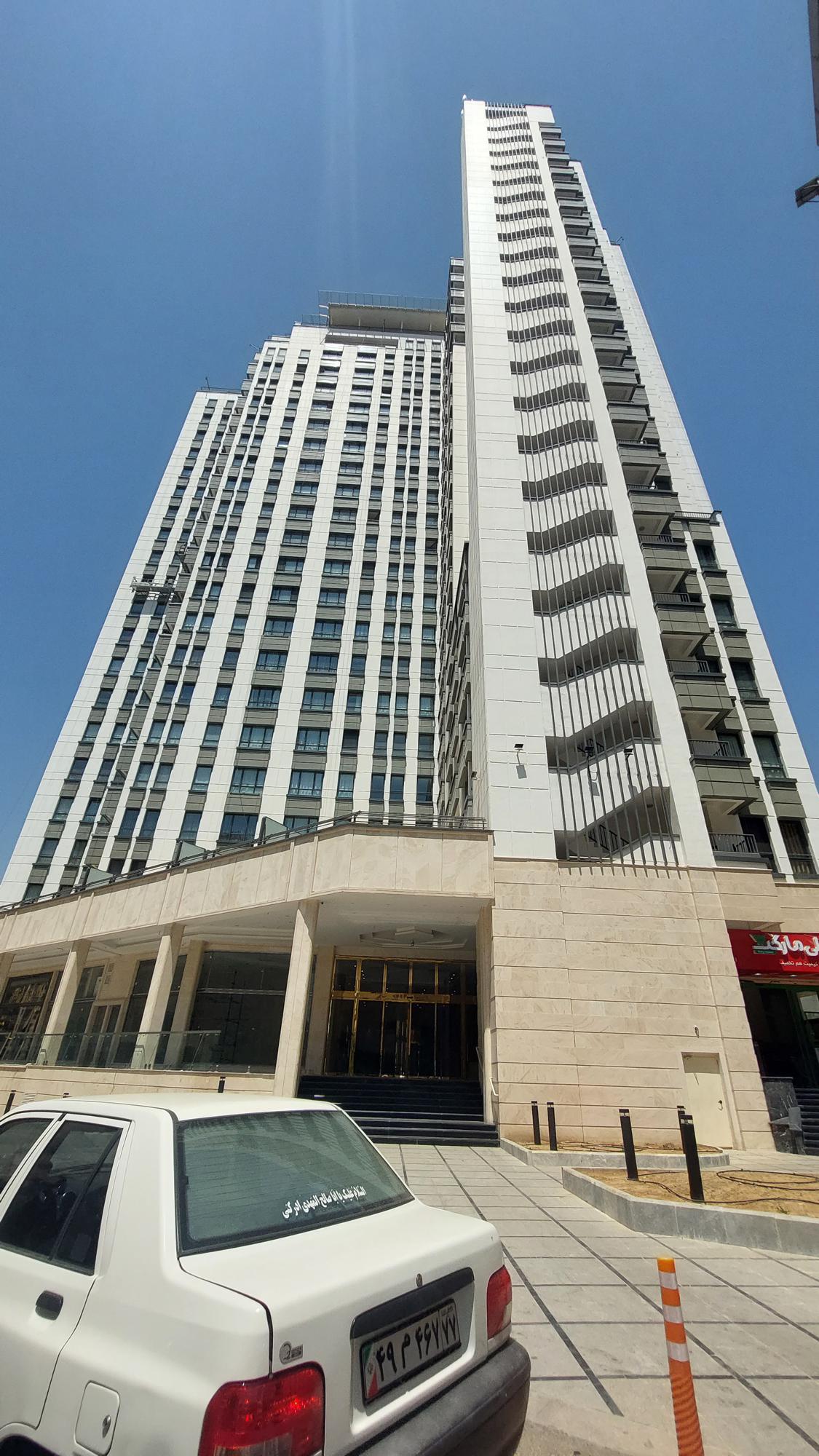 سرمایه گذاری برج زاگرس لکسون۲  بام لند دریاچه چیتگر