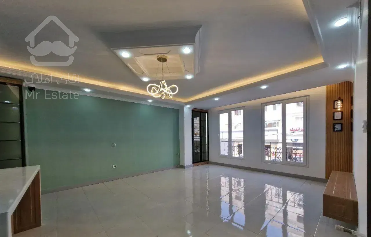 ۸۱متر+۲۰متر حیاط احتصاصی+سنددار