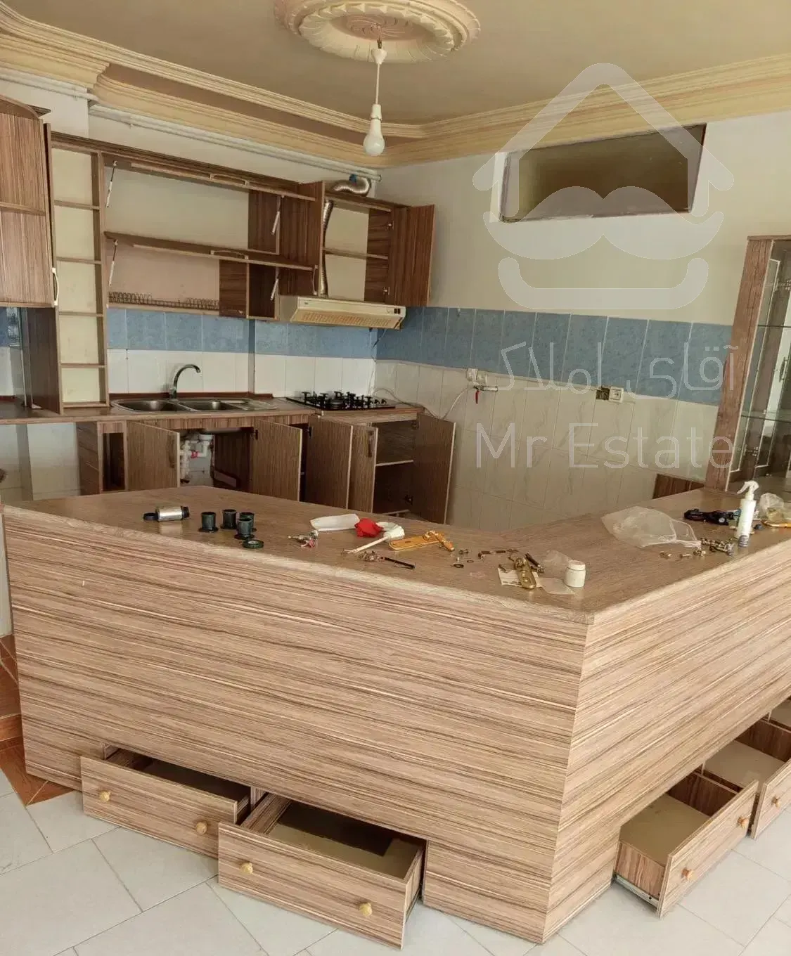 منزل راه اپارتمانی ۱۱۰ متری بر خیابان فاضل یک