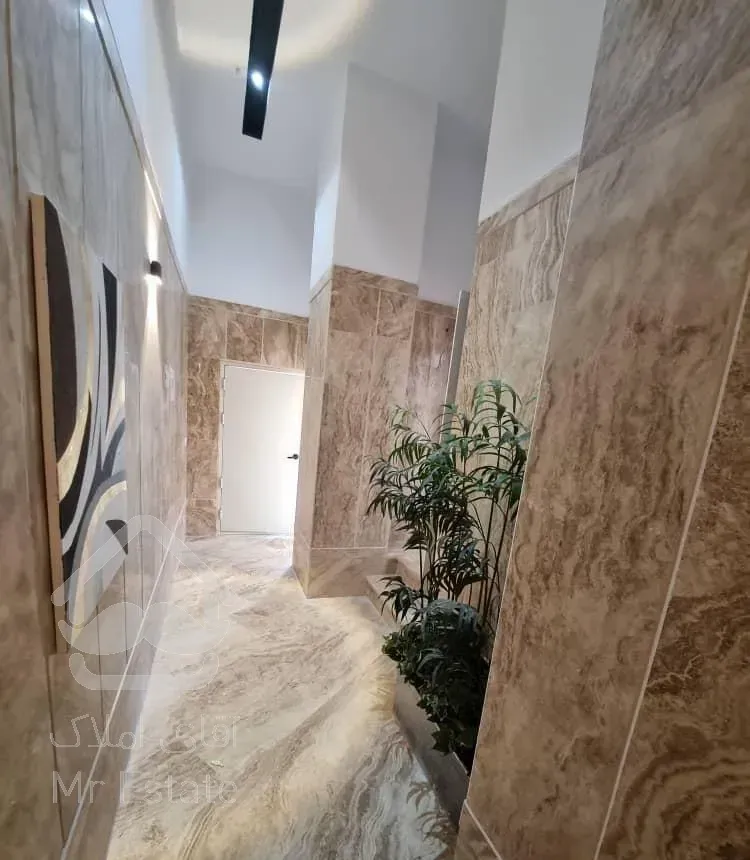 آپارتمان ۱۰۸متری طبقه پنجم کلید نخورده داراباد