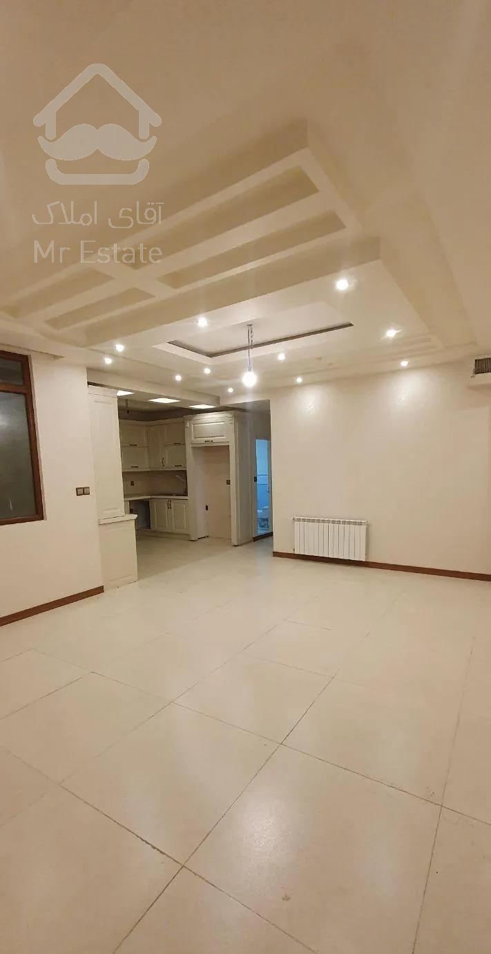 ۱۱۱ متر/۲ خواب/ غرق در نور/ نقشه تفکیکی