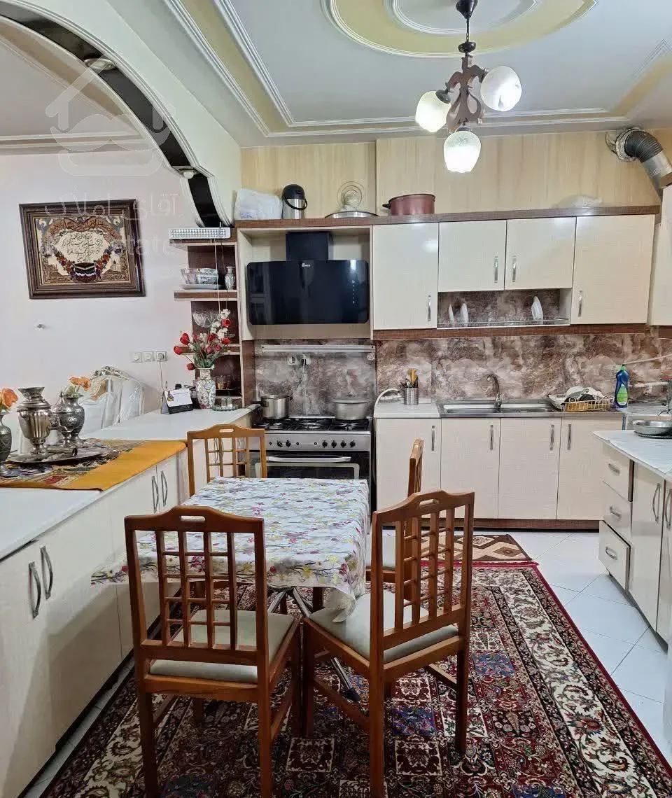 آپارتمان ۱۰۷ متری نزدیک ایستگاه مترو جابر