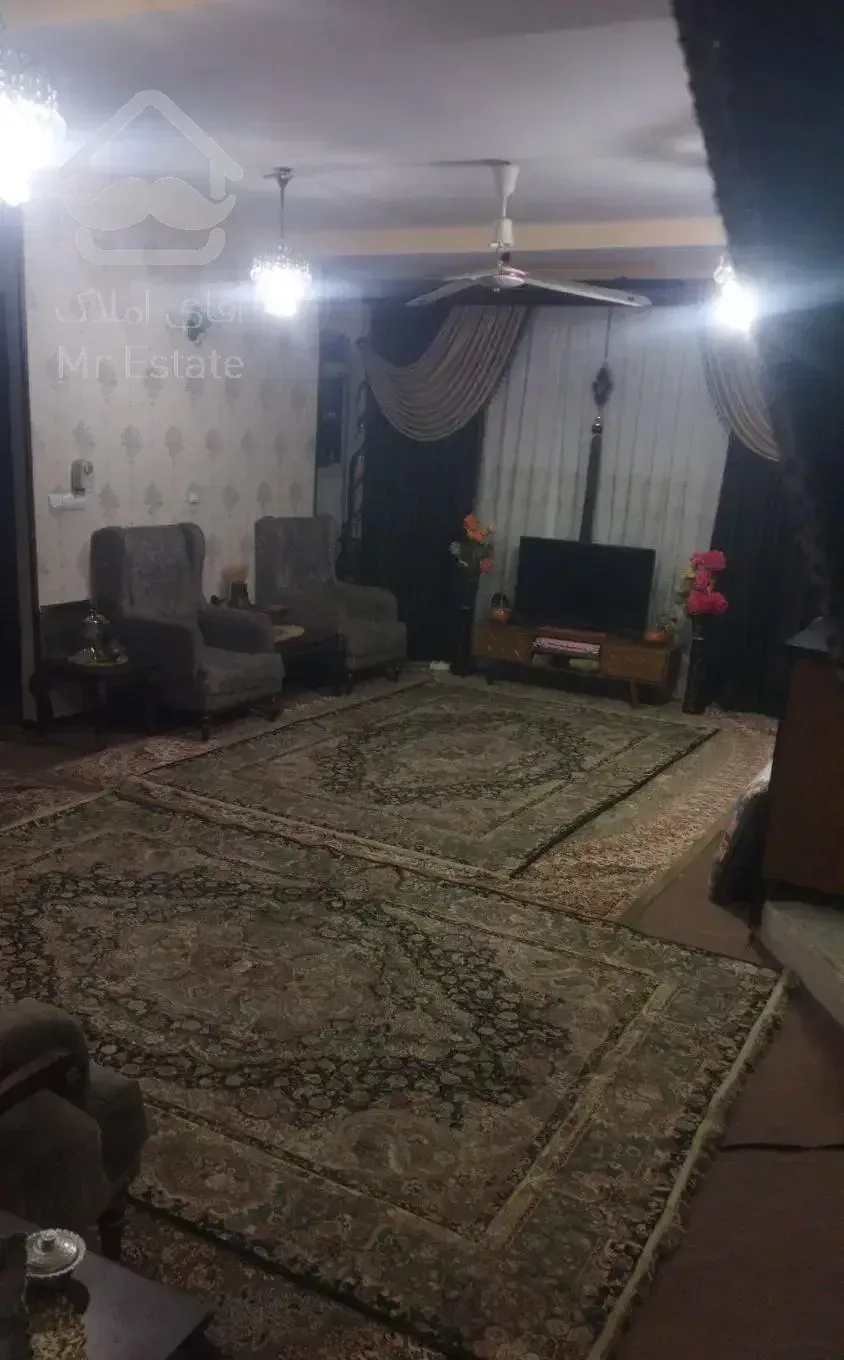 واحد آپارتمان 85 متری در خیابان امام