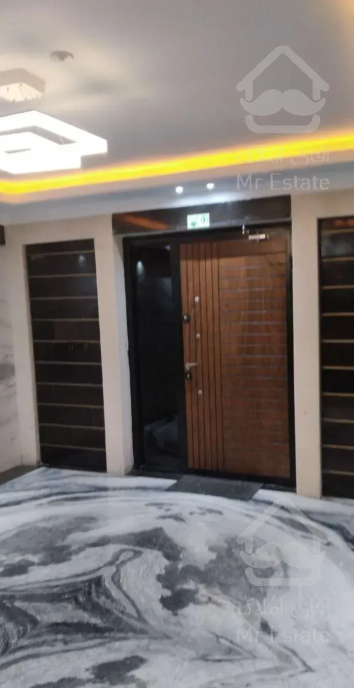 200 متر/ نوساز / 2 پارکینگ سندی