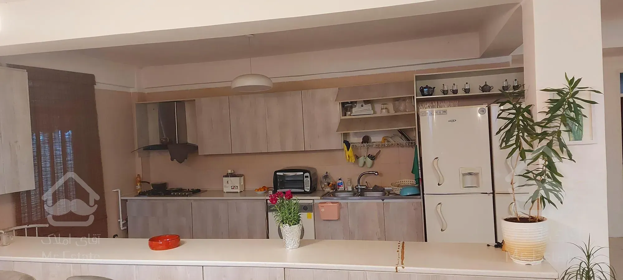 180متر ویلا داخل 3000 متر باغ فروش فوری