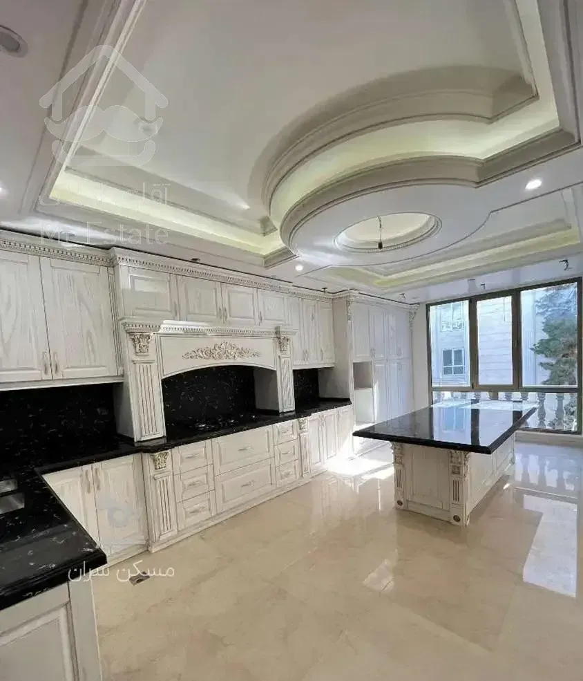 نیاوران - فرمانیه ۲۶۰متر ۳خواب ۳پارکینگ استخر سونا