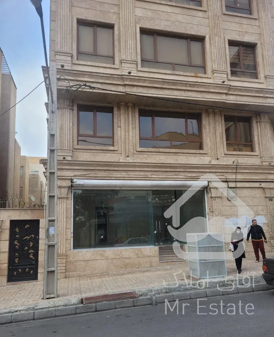 مغازه ۶۰ متر فردوس غرب