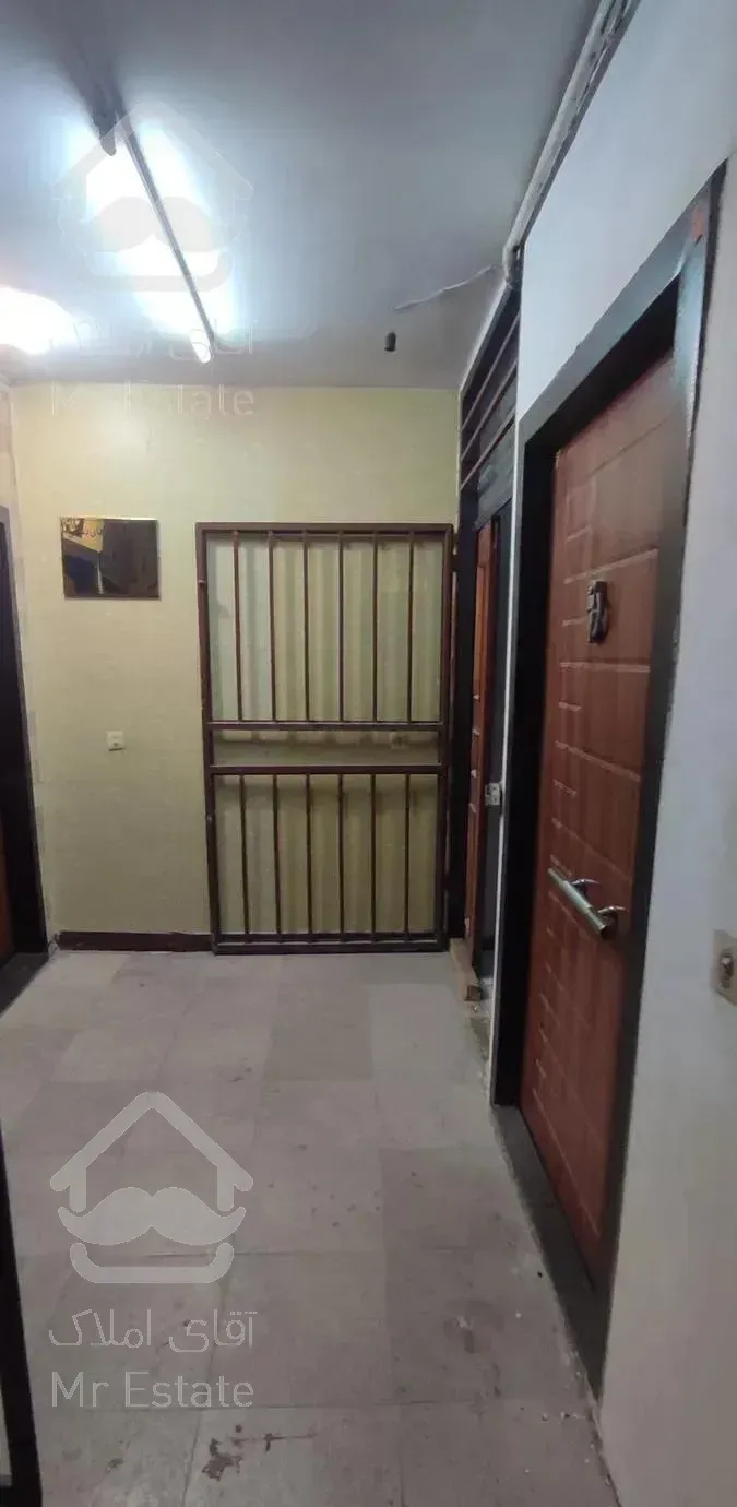 واحد 67 متری اول نادری