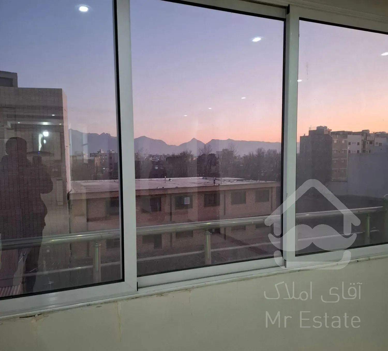 آپارتمان ۹۴ متری نوساز آتشگاه قدس