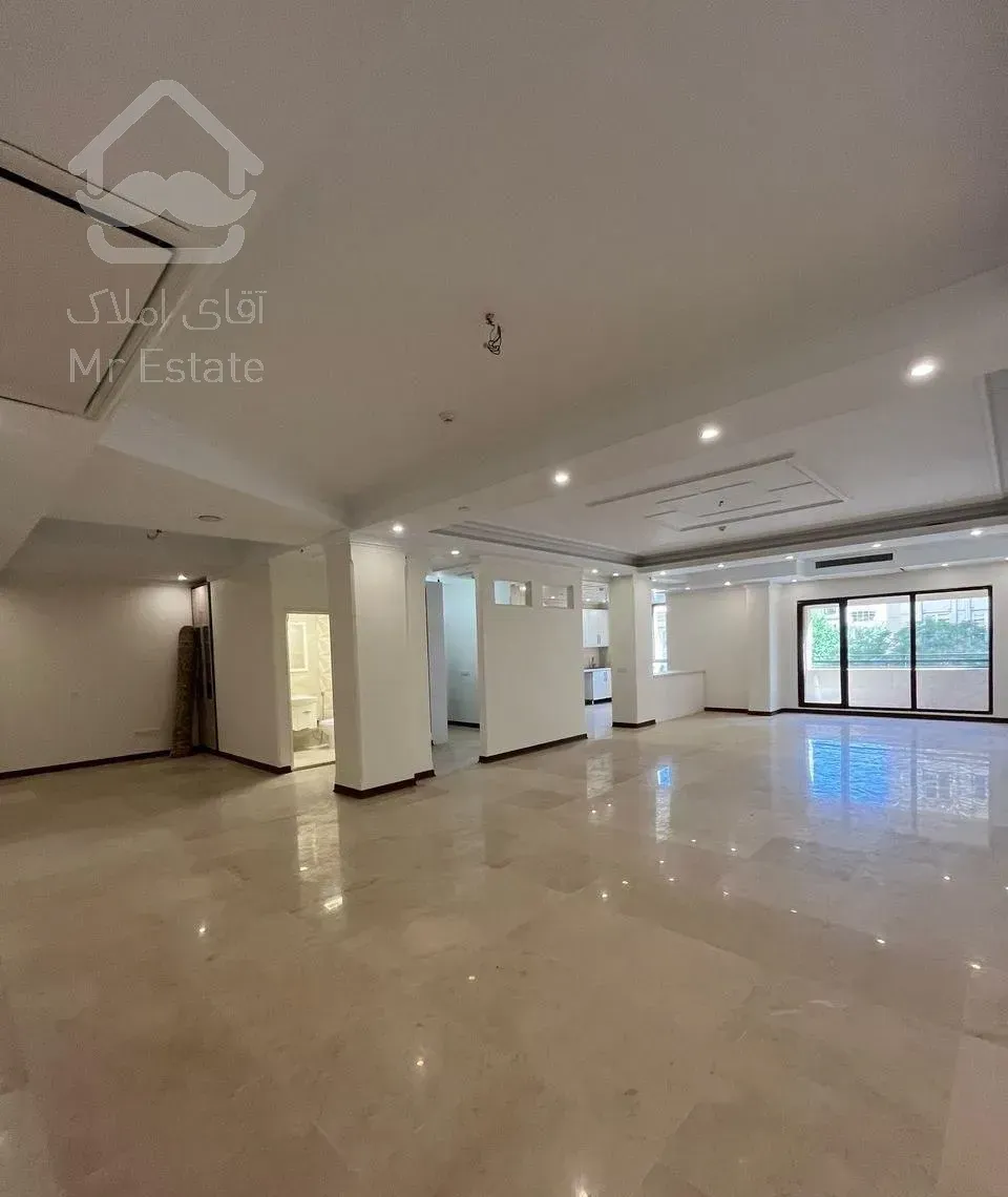 تجریش ۲۱۰ متر آپارتمان خوش نقشه با دسترسی عالی