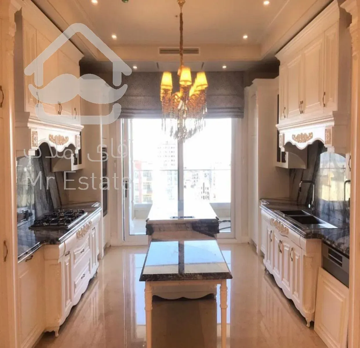 خرید آپارتمان 250 متری فرمانیه سنبل