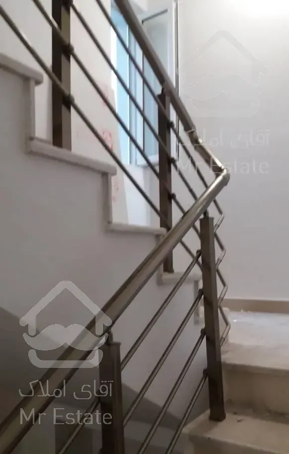 نرده و طراحی تی وی وال حفاظ شیشه استیل