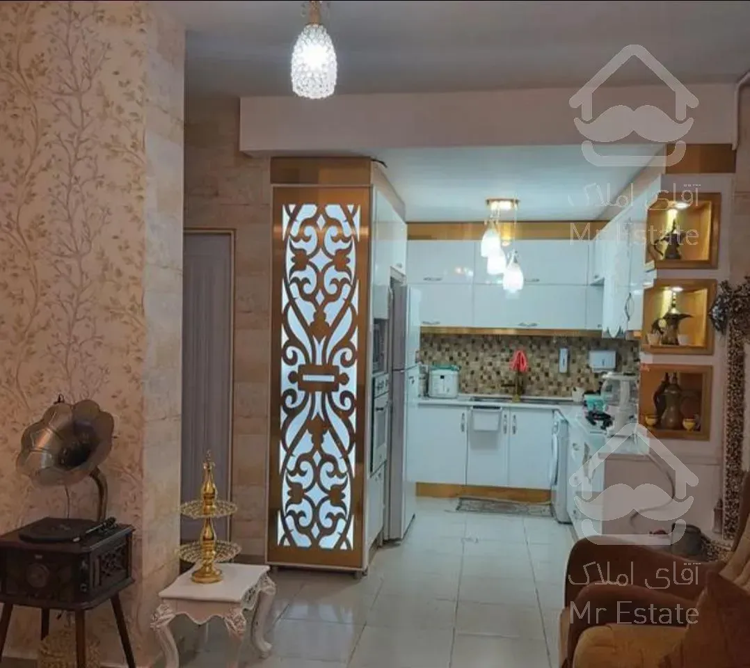 اپارتمان با کلیه وسایل و لوازم بفروش میرسد