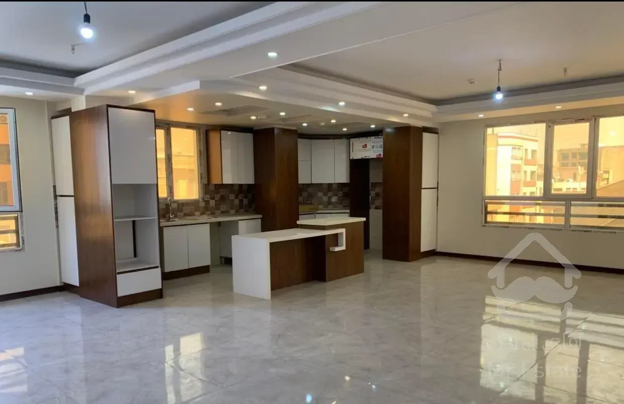 ۱۴۰ متر/۳خواب/بی عیب و نقض/تخصصی متراژ بالا