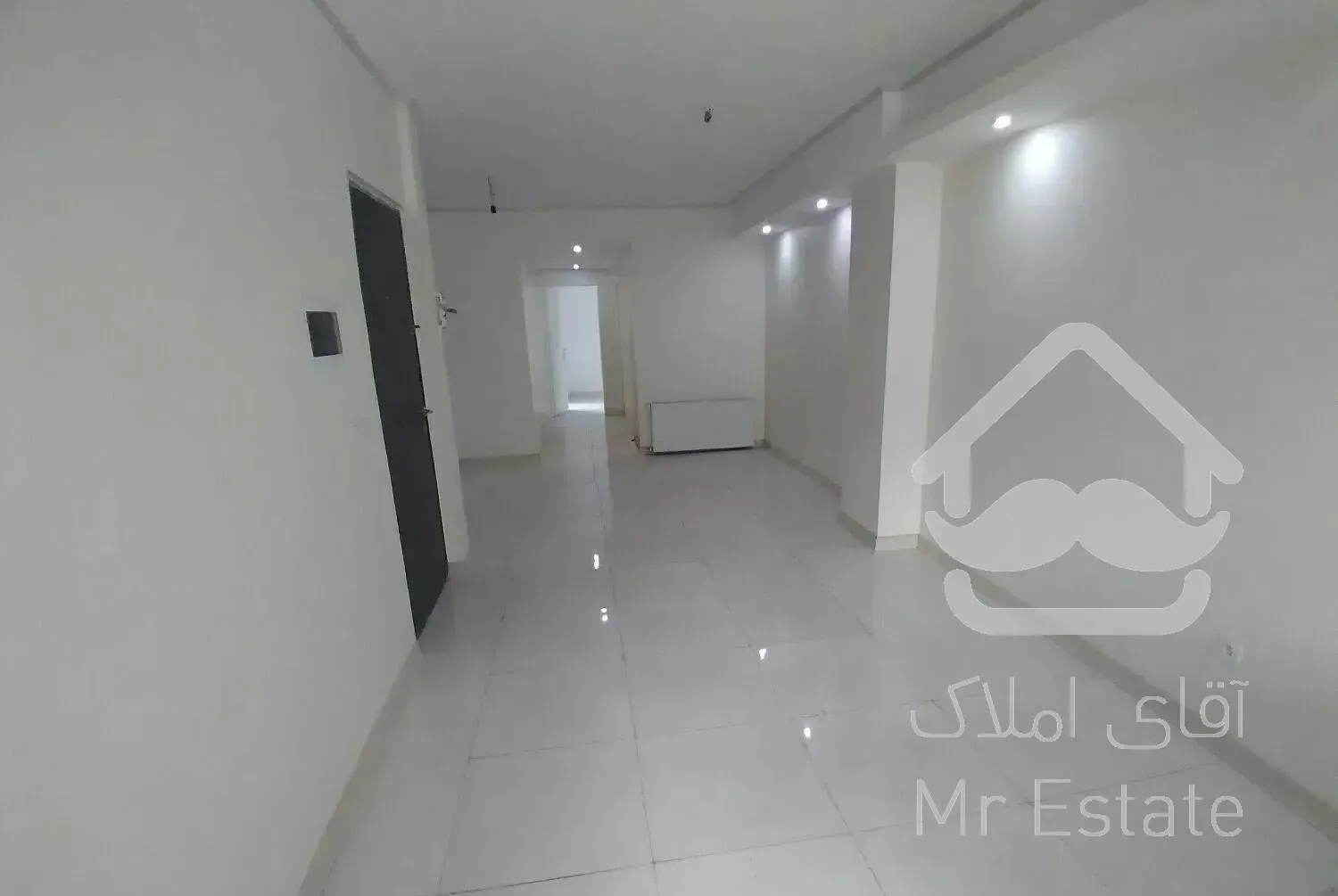 ۸۱متر گلها / نوساز / مالک منعطف