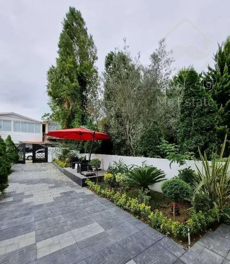 ویلا همکف*مدرن و شهرکی*سنددار*جنگلی