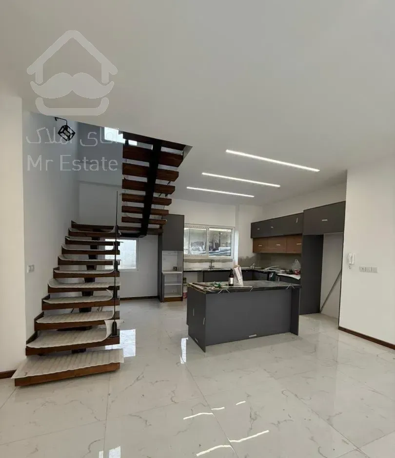 ویلا ۲۷۰ متری ۴ خواب نوساز جنگلی