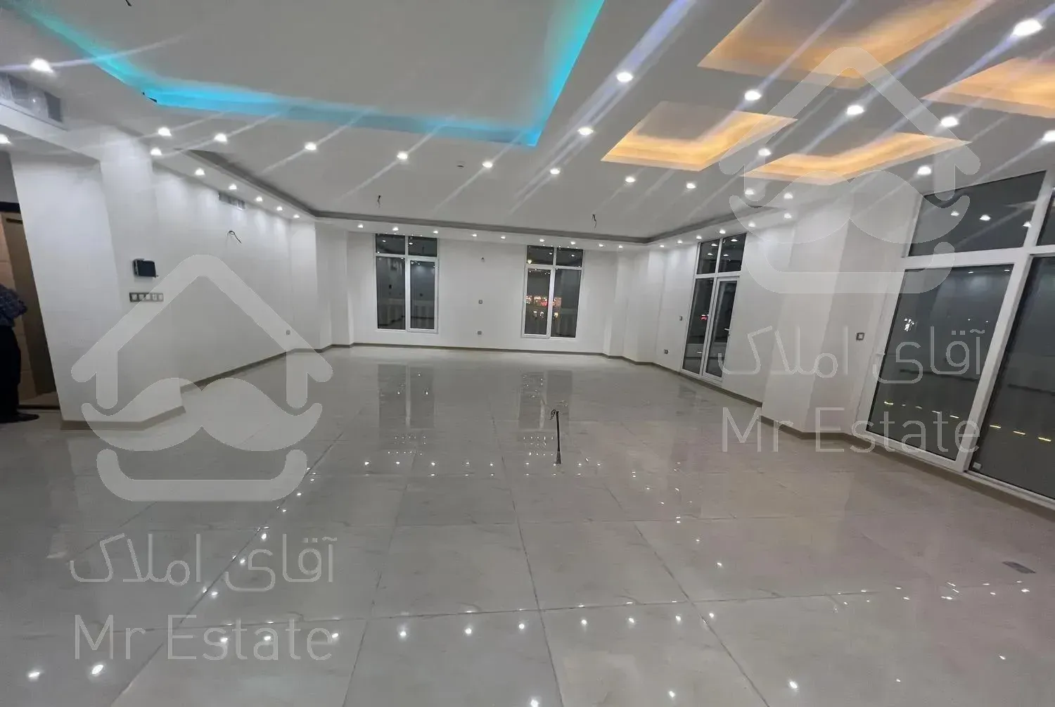 ۱۹۰ متری عدالت ۹۲ تک واحدی