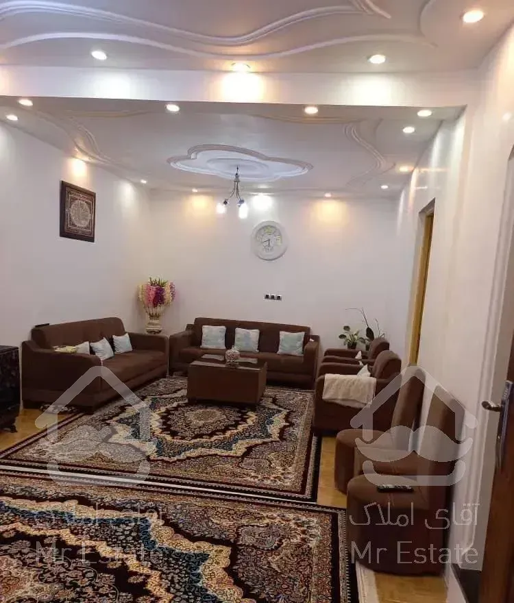 ویلای شهری 210 متر زمین 100 متر بنا