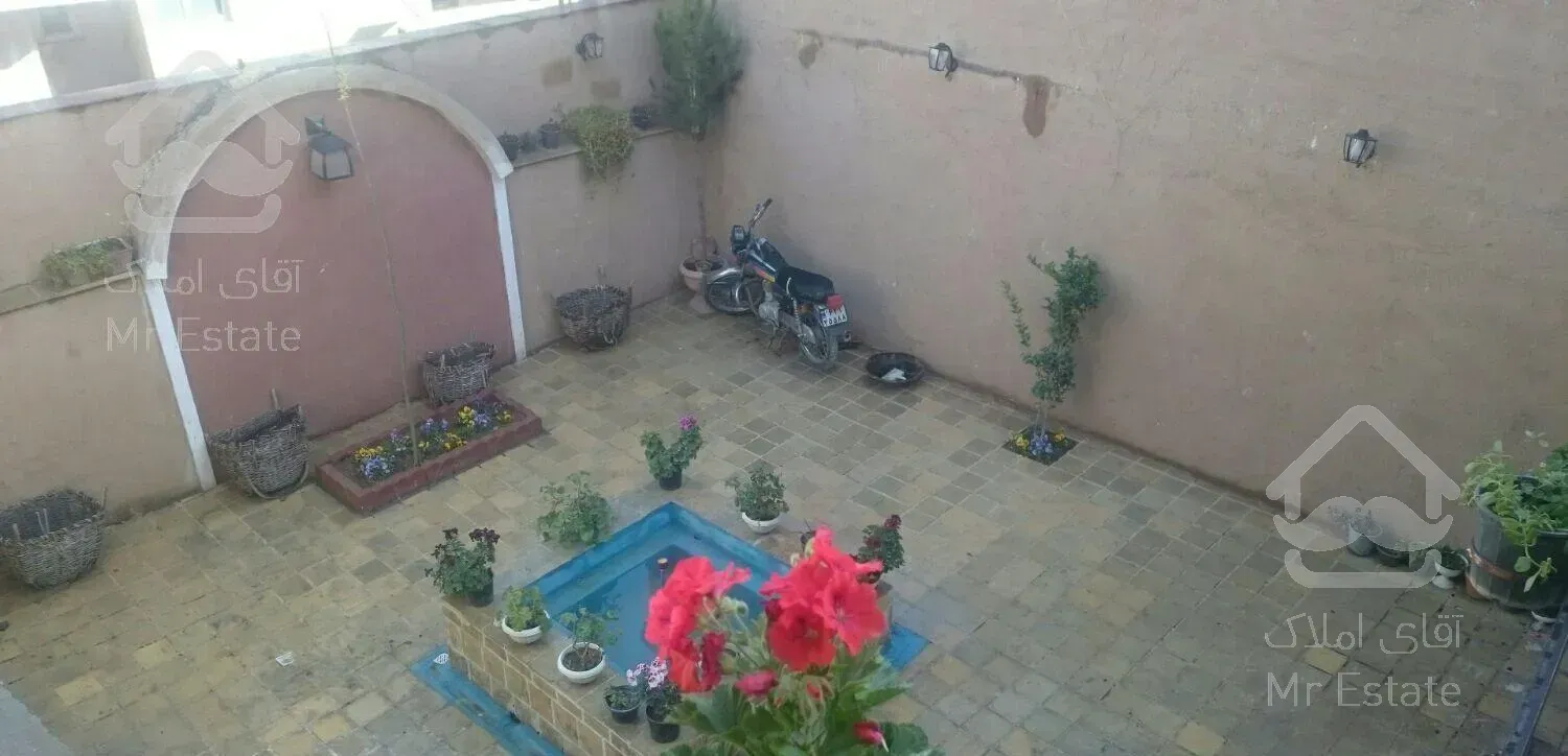 اقامتگاه سنتی در باغبادران