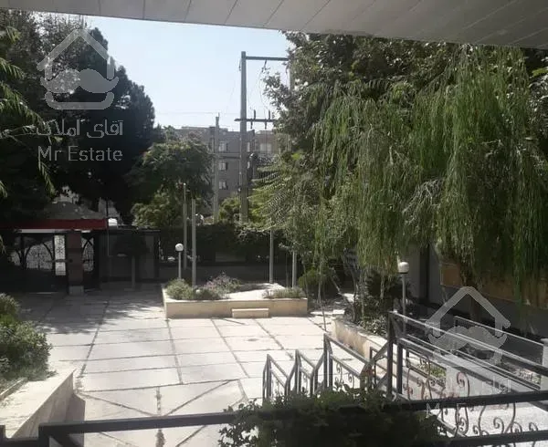 آپارتمان 100 متر .دوخواب .فول .برخیابان