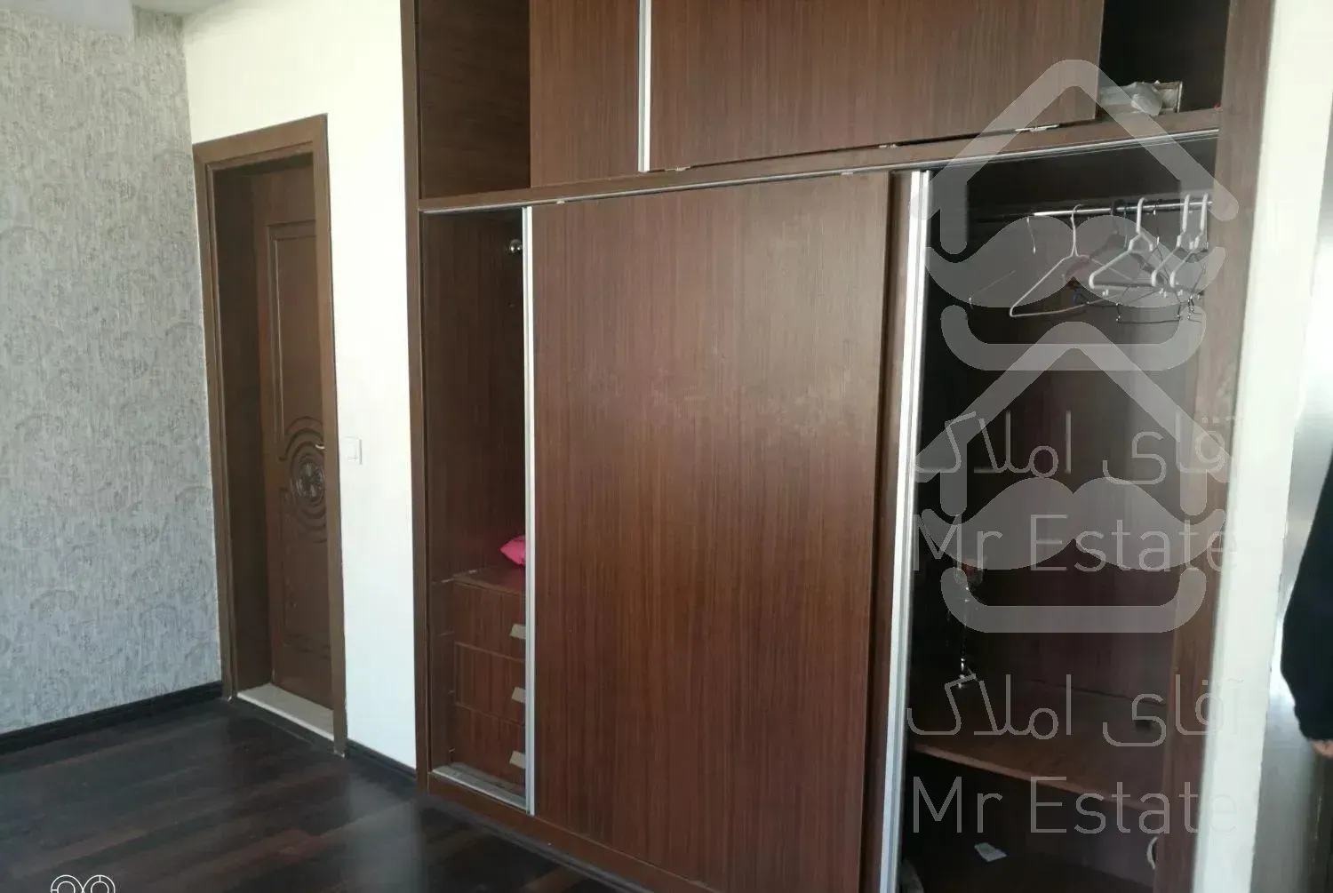 162متر آپارتمان سه خواب