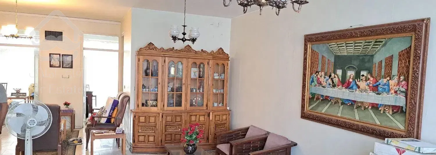 ۱۱۶متر ۲ خواب،فول امکانات،بالای جلال