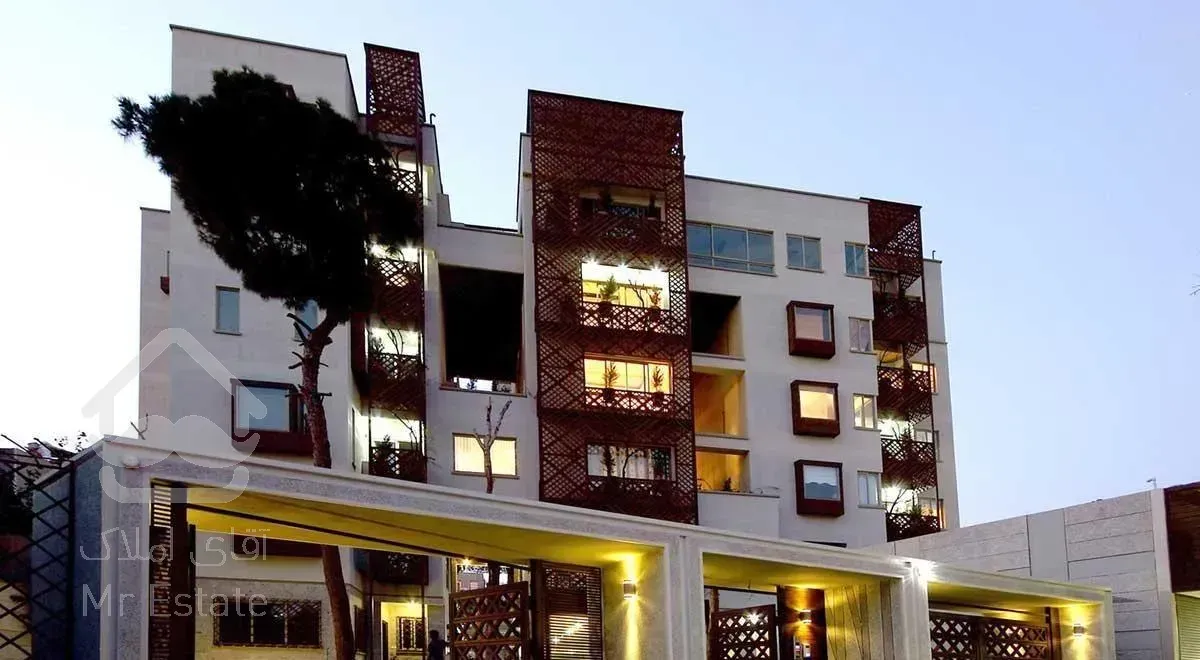 فروش آپارتمان ۱۱۶ متری در مجتمع مسکونی باغ ونک