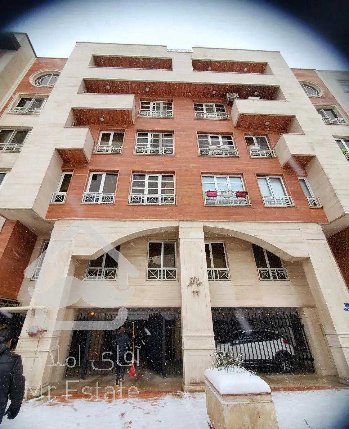 سعادت آباد ، فرهنگ ۱۲۶ متر ۳ خوابه فول امکانات