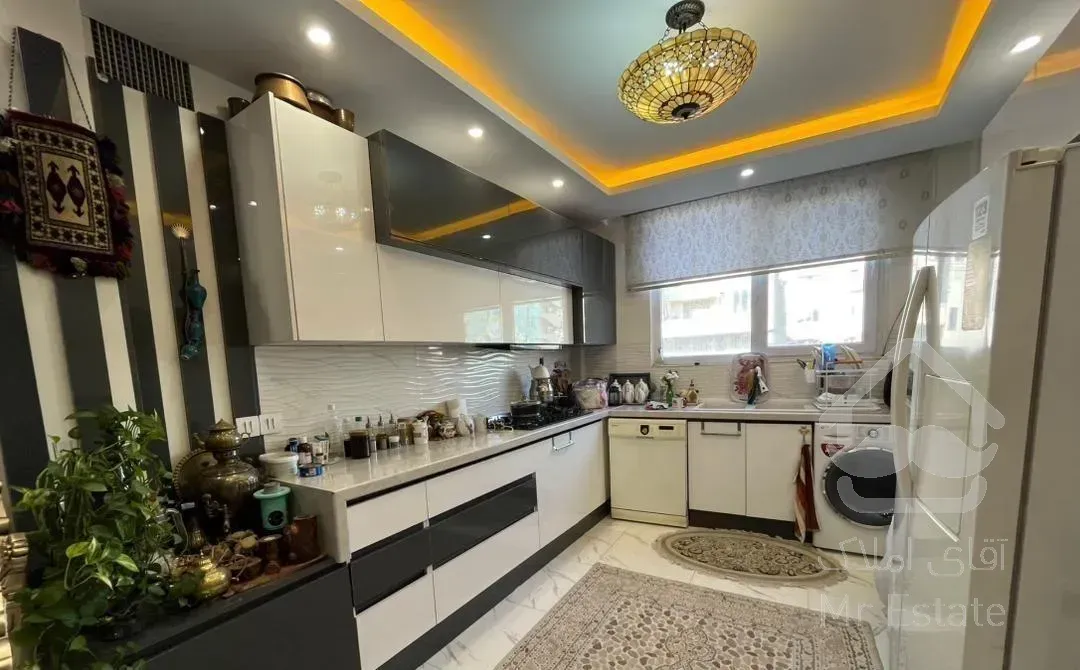 ۶۲متر تکواحدی ستارخان شادمان**فول بازسازی**