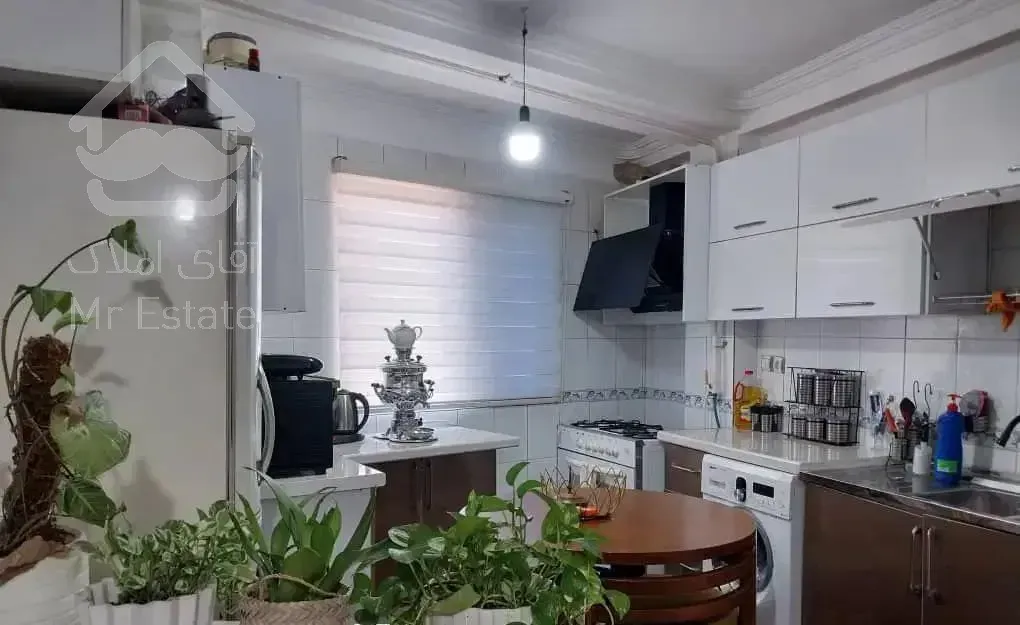 ۷۰ متر ۱۶ متری  طبقه اول املاک آروان