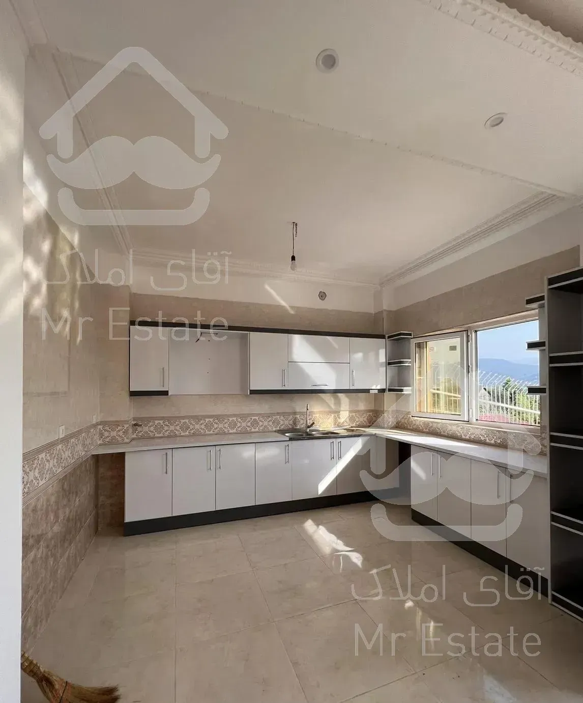 ویلا  ۳۰۰ متری در منطقه برند شیردارکلا