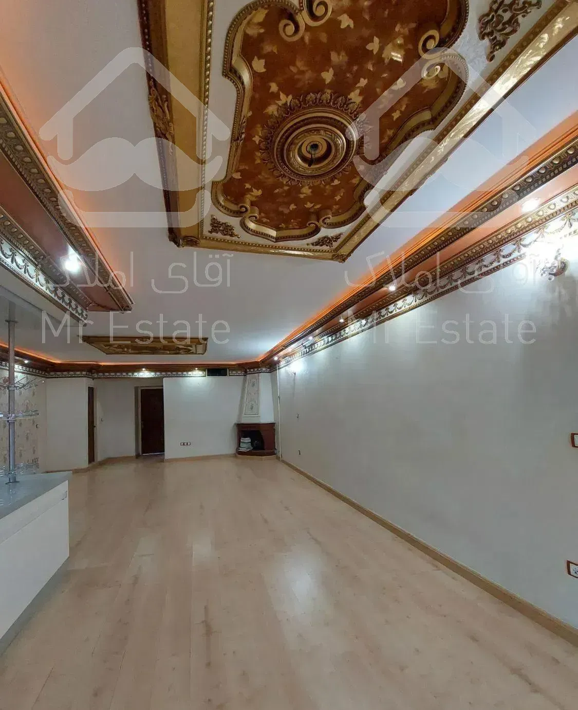 قلهک سیمای جنوبی۱۱۰متر دو خوابه بابالکن